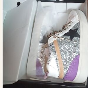 shu Shop Stat Sneakers -size 8